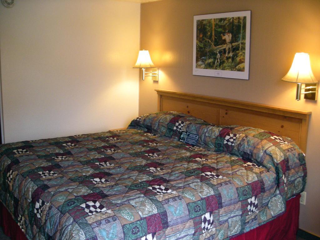 Falls Motel Thompson Falls Esterno foto